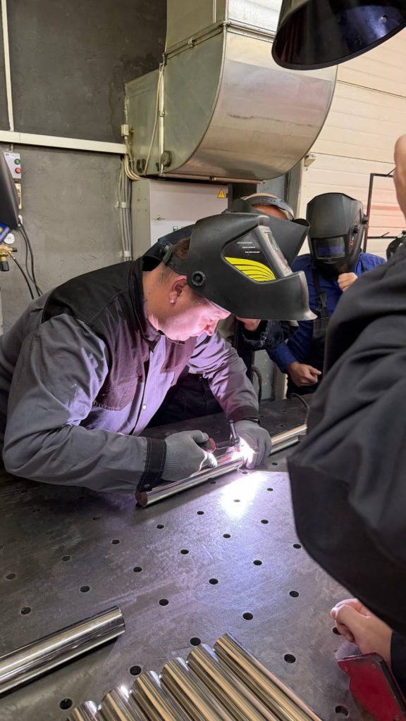 Сучасні методи підготовки електрогазозварників для Криворіжжя